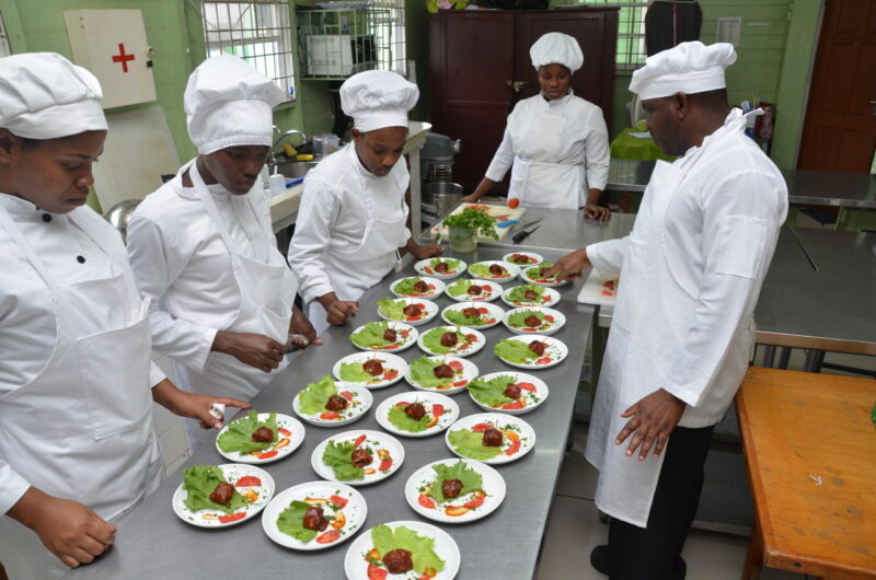 Estudiantes en Guyana