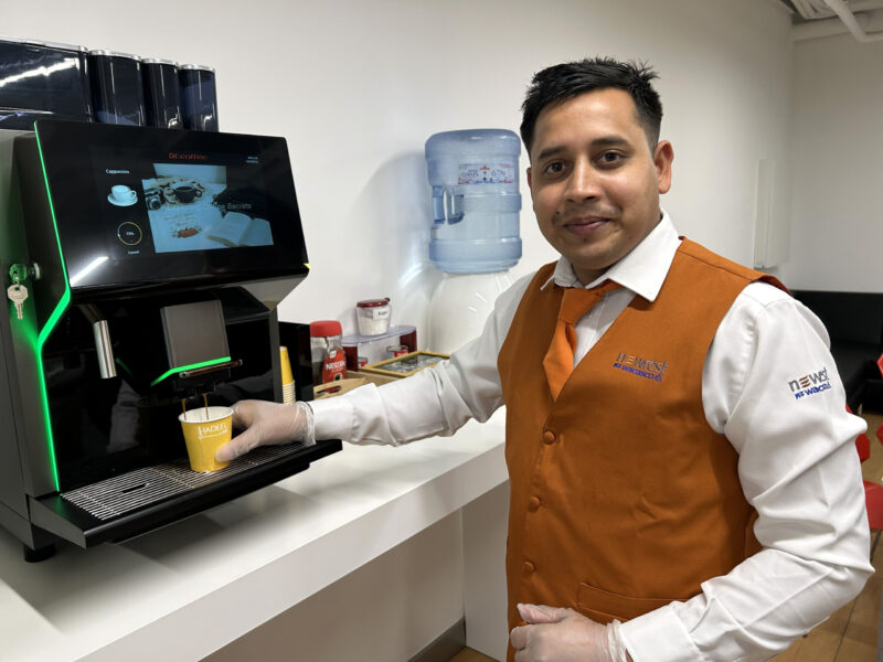 Newrest Wacasco pour Huawei Oman