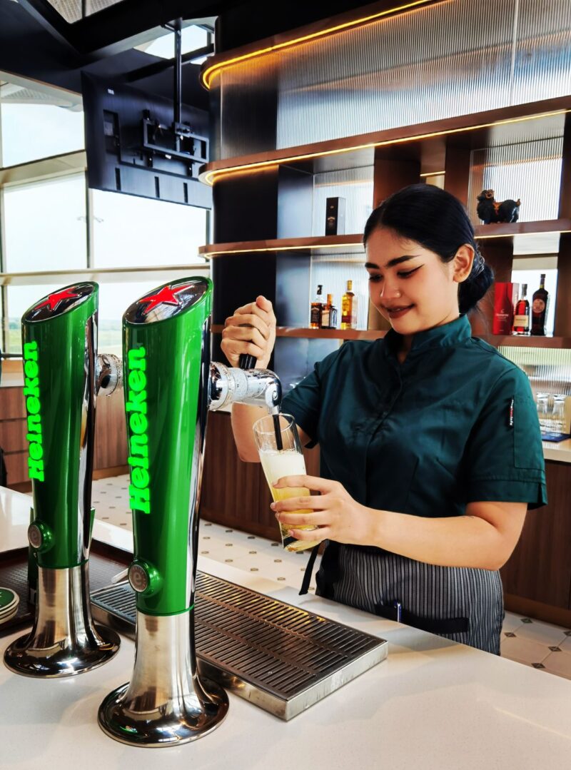 Techo International Airport Heineken